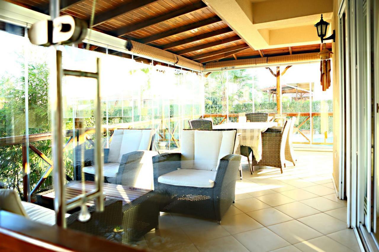 Willa Paradise Town Premium *